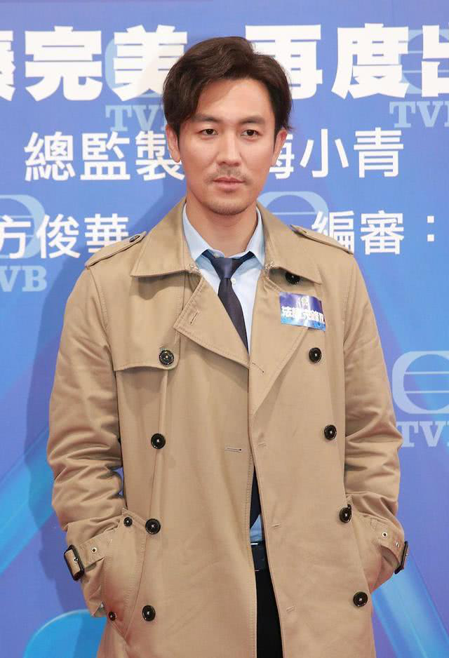 她14岁被影帝看上，19岁成天王嫂，和林青霞是闺