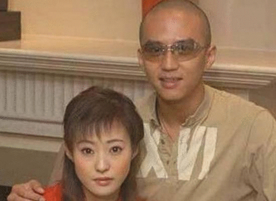 两次失婚的郝蕾与第三春感情稳定！男方体态臃
