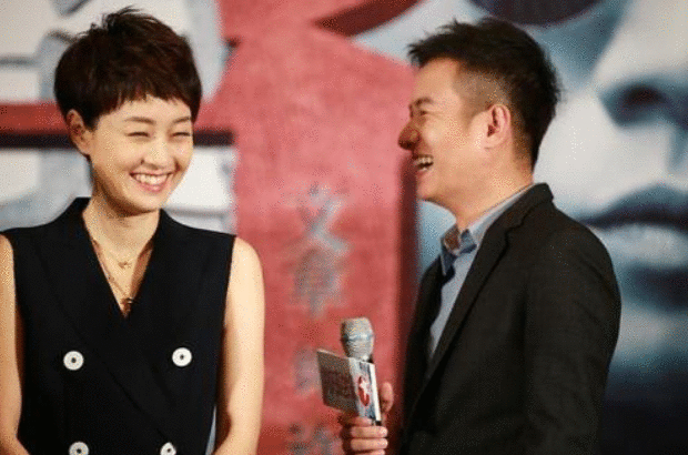 马伊琍与神秘男子，亲密动作不断，与文章分手