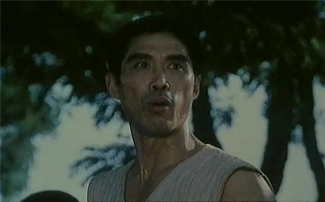 1983年，李连杰师叔一部功夫片：春晚打广告，央
