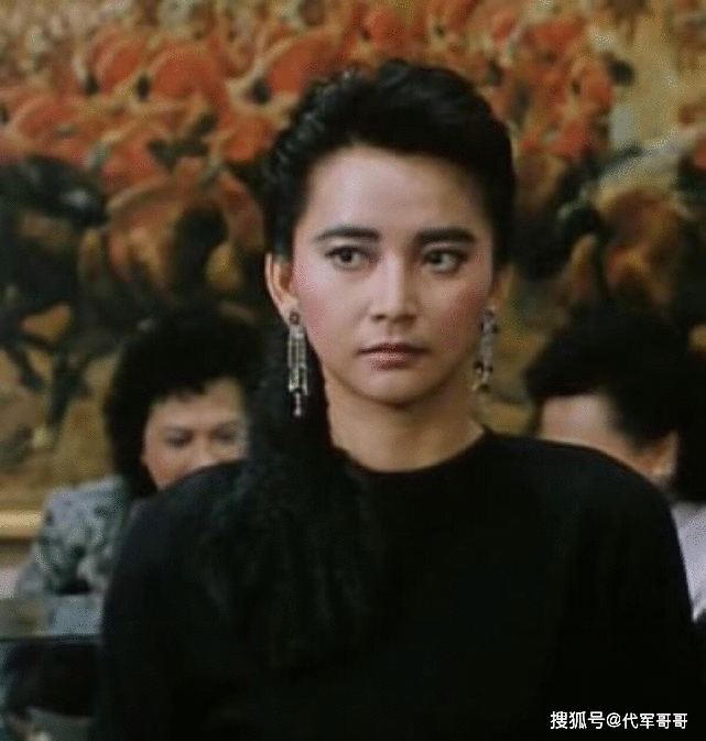 62岁胡慧中近况曝光，嫁给眼科医生生下一女，如