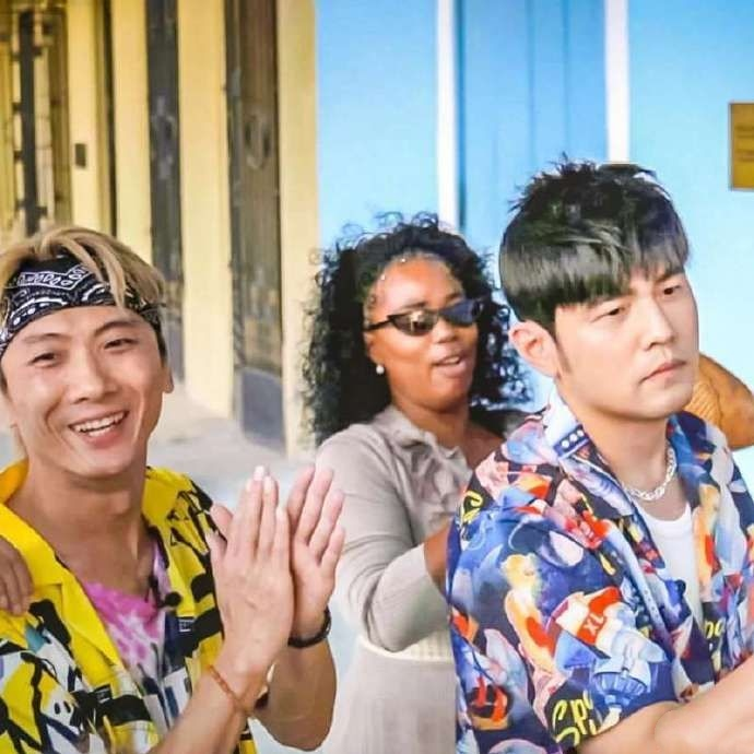 周杰伦发新歌，歌迷：欠周董一个热搜