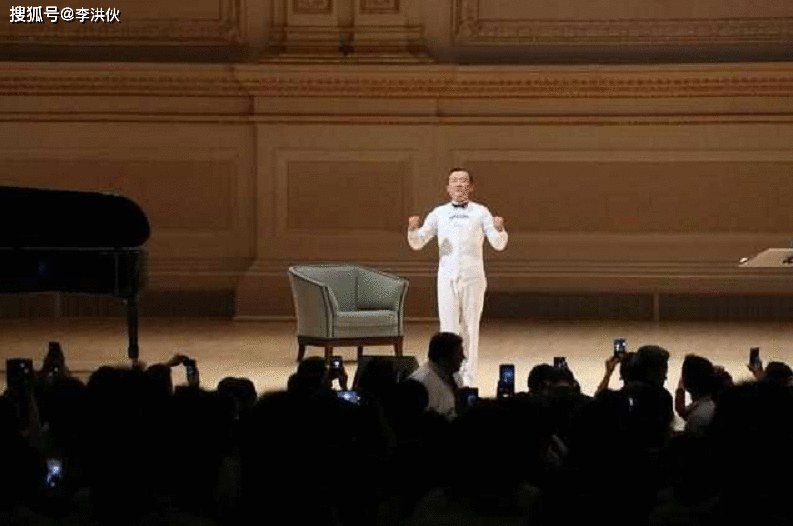 唐爽诽谤周立波案宣判，周立波胜诉，仍被当成