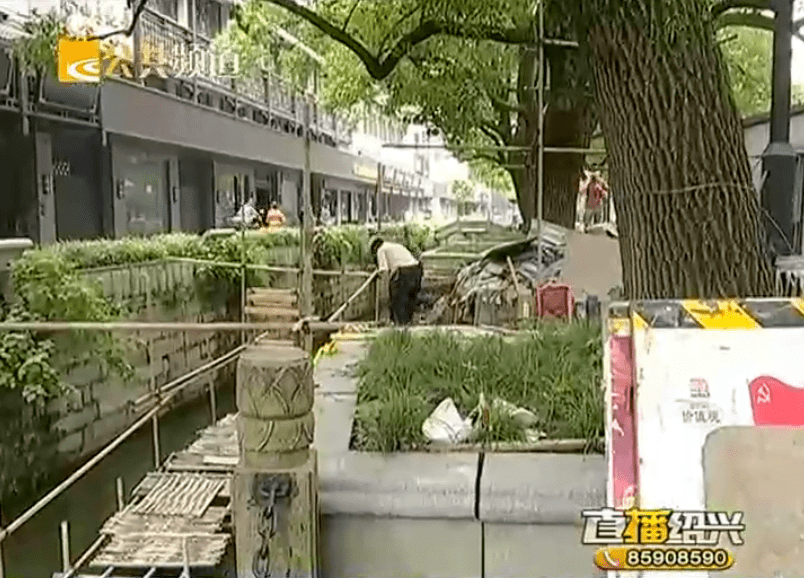 胜利大桥下面的河坎塌了半年了，为何一直“无