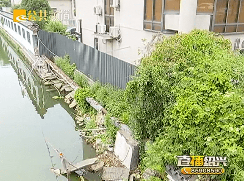 胜利大桥下面的河坎塌了半年了，为何一直“无