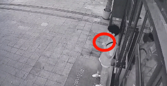 “自首是不会自首的,直到你们抓到我!”民警