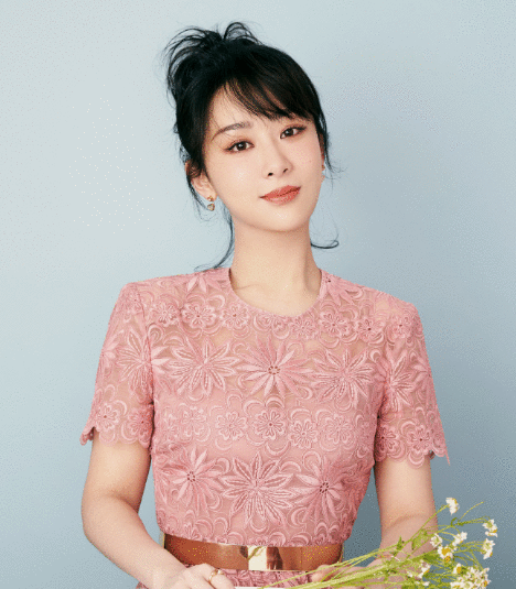 杨紫黑粉被法院开10万罚单,当事人辱骂杨紫,向