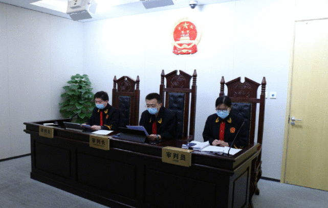 杨紫黑粉被法院开10万罚单,当事人辱骂杨紫,向