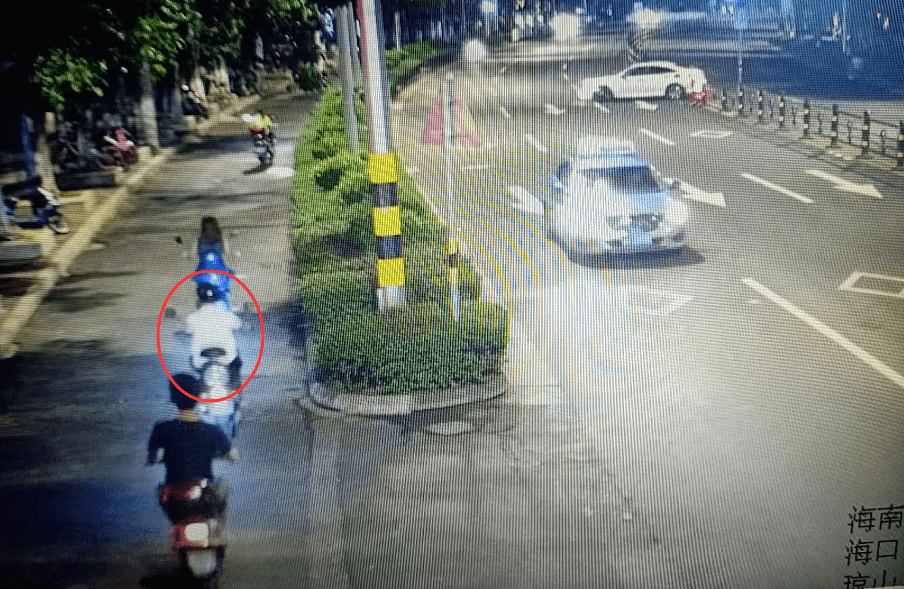 无耻！男子凌晨持刀尾随独行女，还…监控拍下