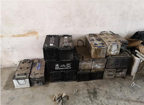 南通市港闸区民警速擒盗窃大货车电瓶蟊贼