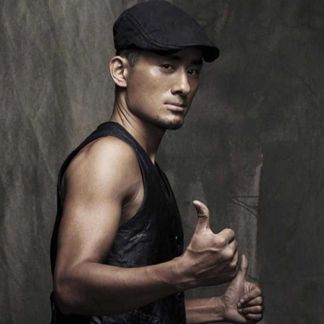 被传吃软饭、拥有千万豪宅豪车 歌手阿宝发视频