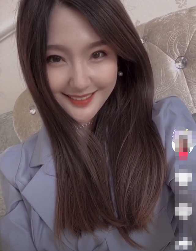 刘洲成展示新买别墅异常兴奋，评论区疯狂搭讪