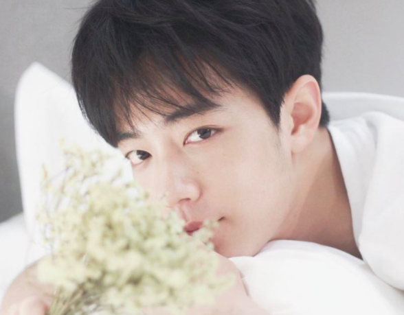 肖战新歌销量破吉尼斯纪录，上热搜后又秒撤，