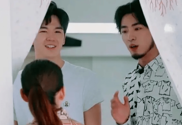 难兄难弟一起翻车了!