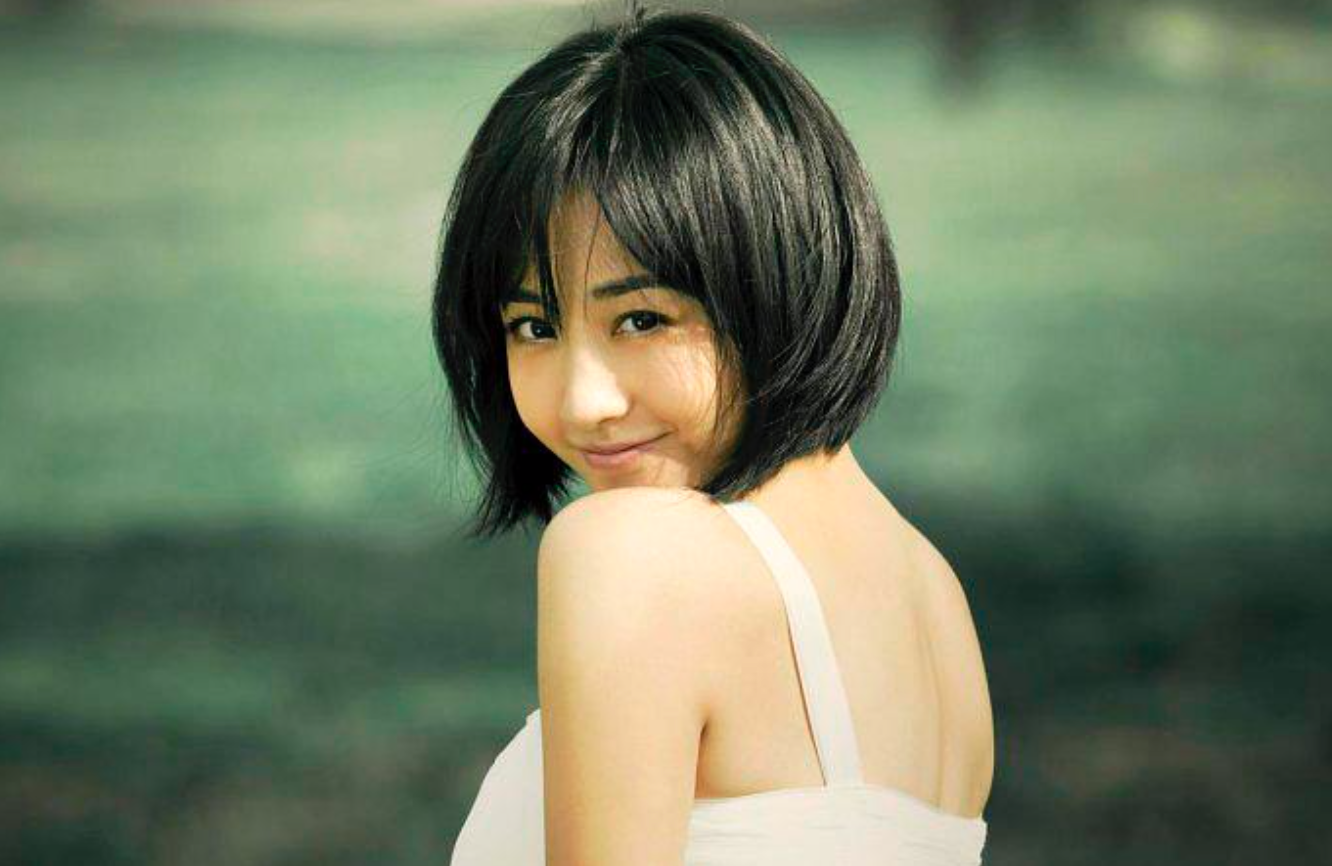 除了万茜，这五位也是娱乐圈知性、貌美，但很