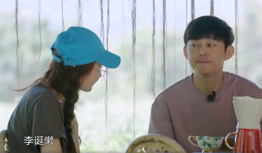 吴昕《向往4》被动劳动，说悄悄话和李诞比“懒