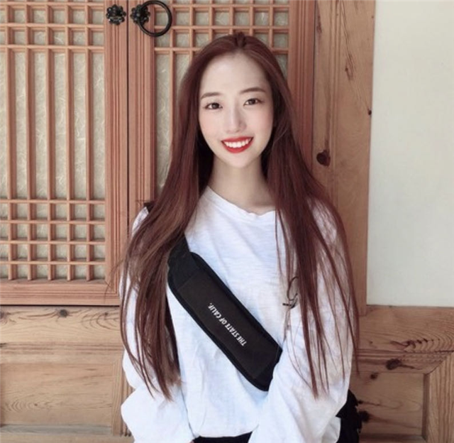 又一女星遭娱乐圈霸凌，还被公司要求封口，深