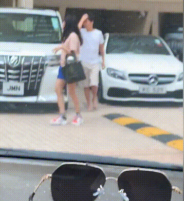 偶遇2亿富豪张家辉，拖鞋短裤头发凌乱，就像广