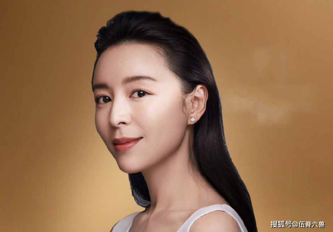 从一线女星到为小10岁的白宇做配角，40岁的张静