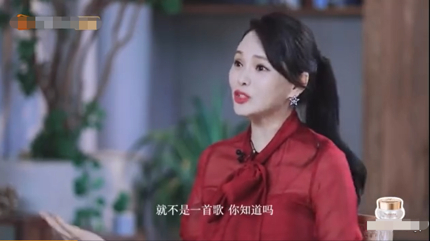 伊能静采访惹争议，吐槽王智跑调没能力，教唱