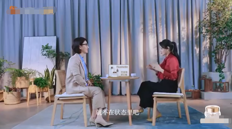 伊能静采访惹争议，吐槽王智跑调没能力，教唱