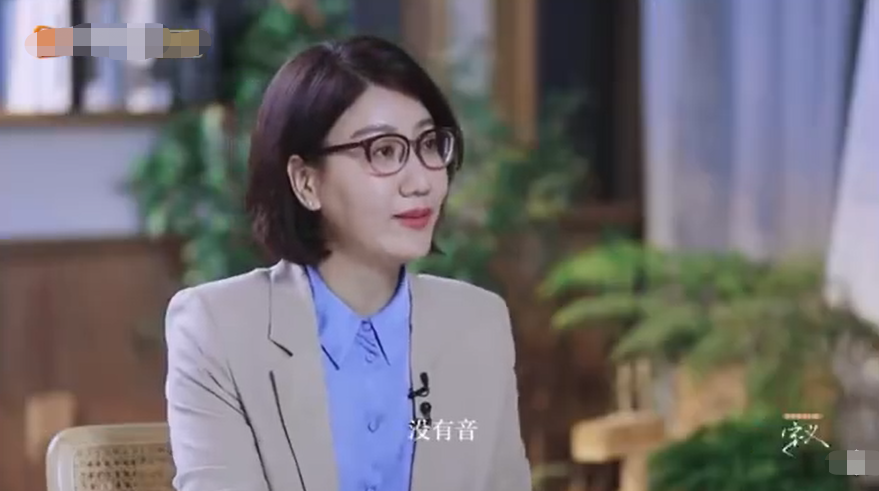 伊能静采访惹争议，吐槽王智跑调没能力，教唱