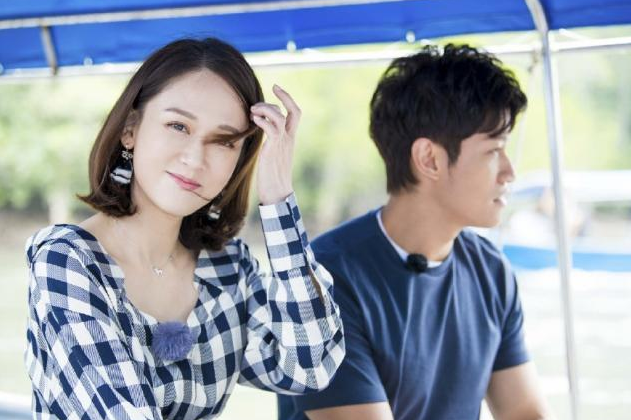 陈乔恩谈超甜异地恋，与男友日常连线一起做饭