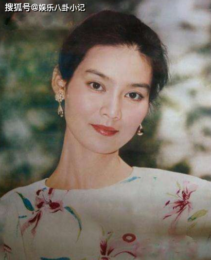 “悲剧女皇”潘虹，因事业太成功被迫离婚，今