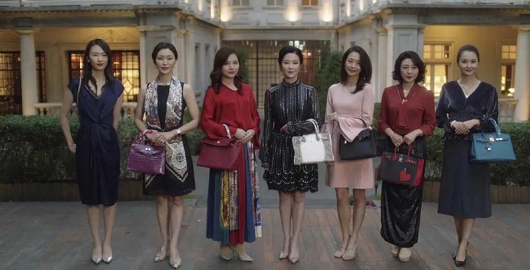 三十而已：顾佳遭太太圈联手抵制，王、于为啥