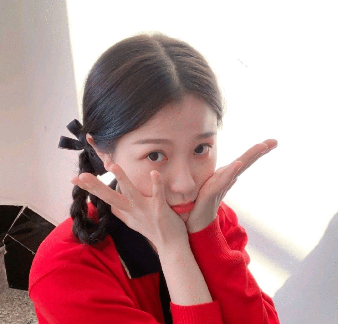 虞书欣张雨剑再度合体，张雨剑：虞书欣最近比