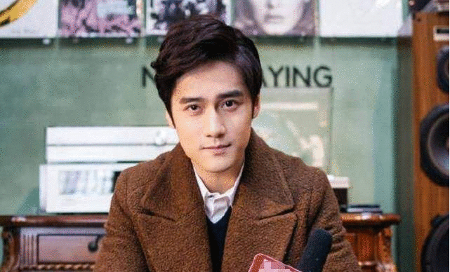 独自带三子,8年无作品,今遭前经纪人追讨千万