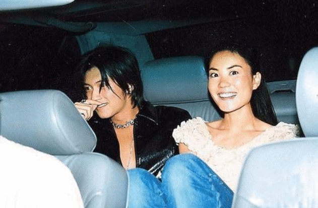 独自带三子,8年无作品,今遭前经纪人追讨千万