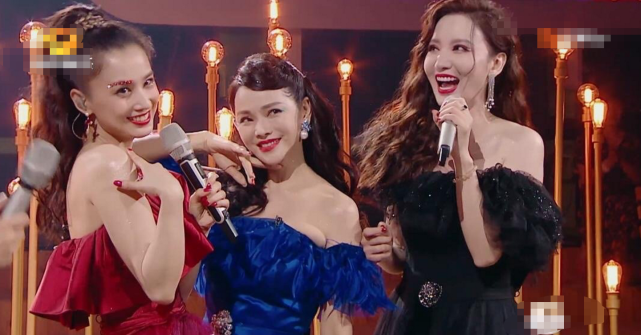 张萌回应“假哭”表情包：唱完后要一秒切换到