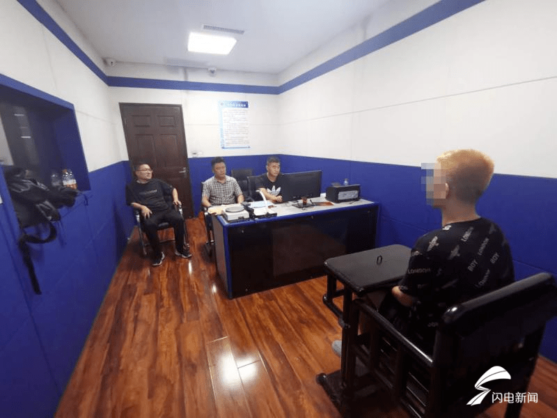 网恋奔现后被拉黑 原来苦恋的“女友”竟是汉子