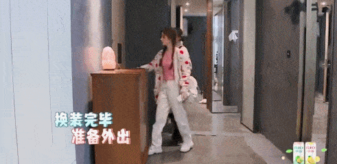 求求你了，不要再硬凹人设！