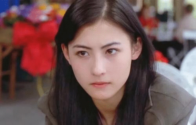 独自带三子，8年无作品，今遭前经纪人追讨千万