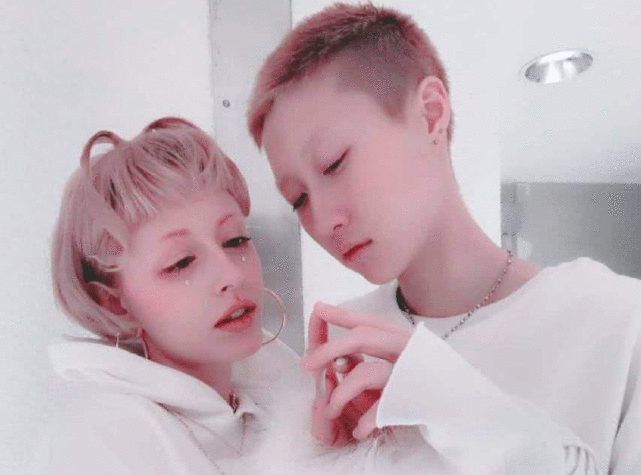 亲妈卖惨亲爹隐形，4000万安置费是泡影，真娱乐