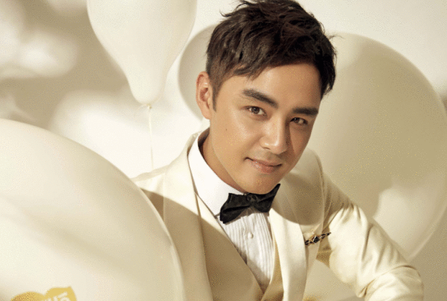 亲妈卖惨亲爹隐形，4000万安置费是泡影，真娱乐