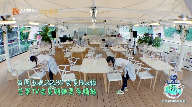 《中餐厅》赵丽颖遭恶剪？故意放扒菜镜头，删