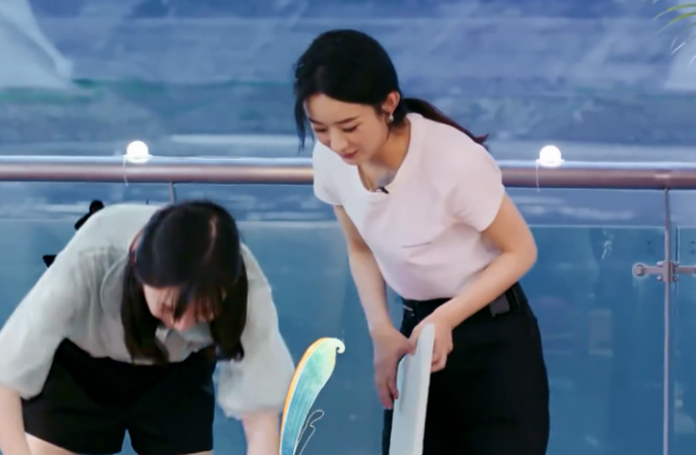 《中餐厅》赵丽颖遭恶剪?故意放扒菜镜头,删