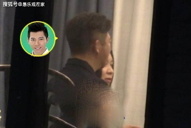 45岁胡海泉精力旺盛！与三女子聚餐泡吧至凌晨，