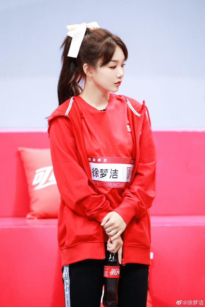 火箭少女解散惨状尽显：影视代言降级，粉圈崩