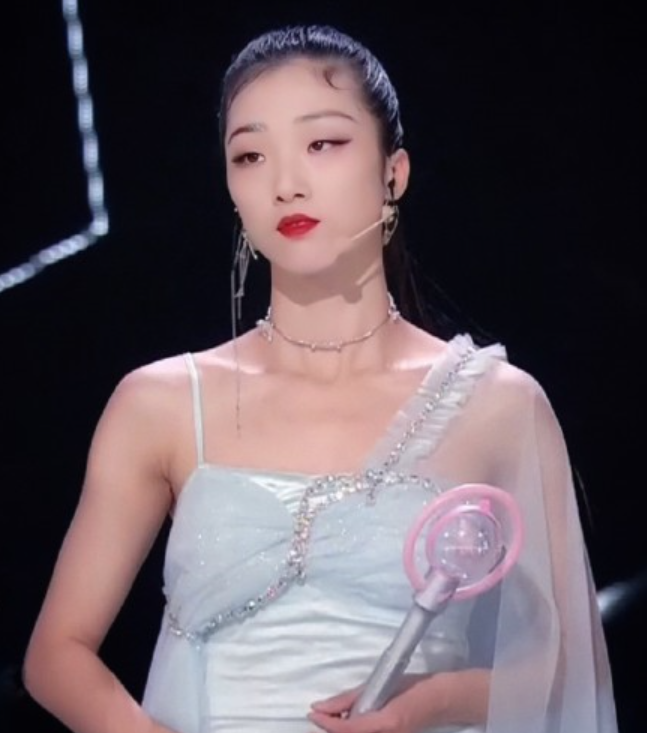 火箭少女解散惨状尽显：影视代言降级，粉圈崩