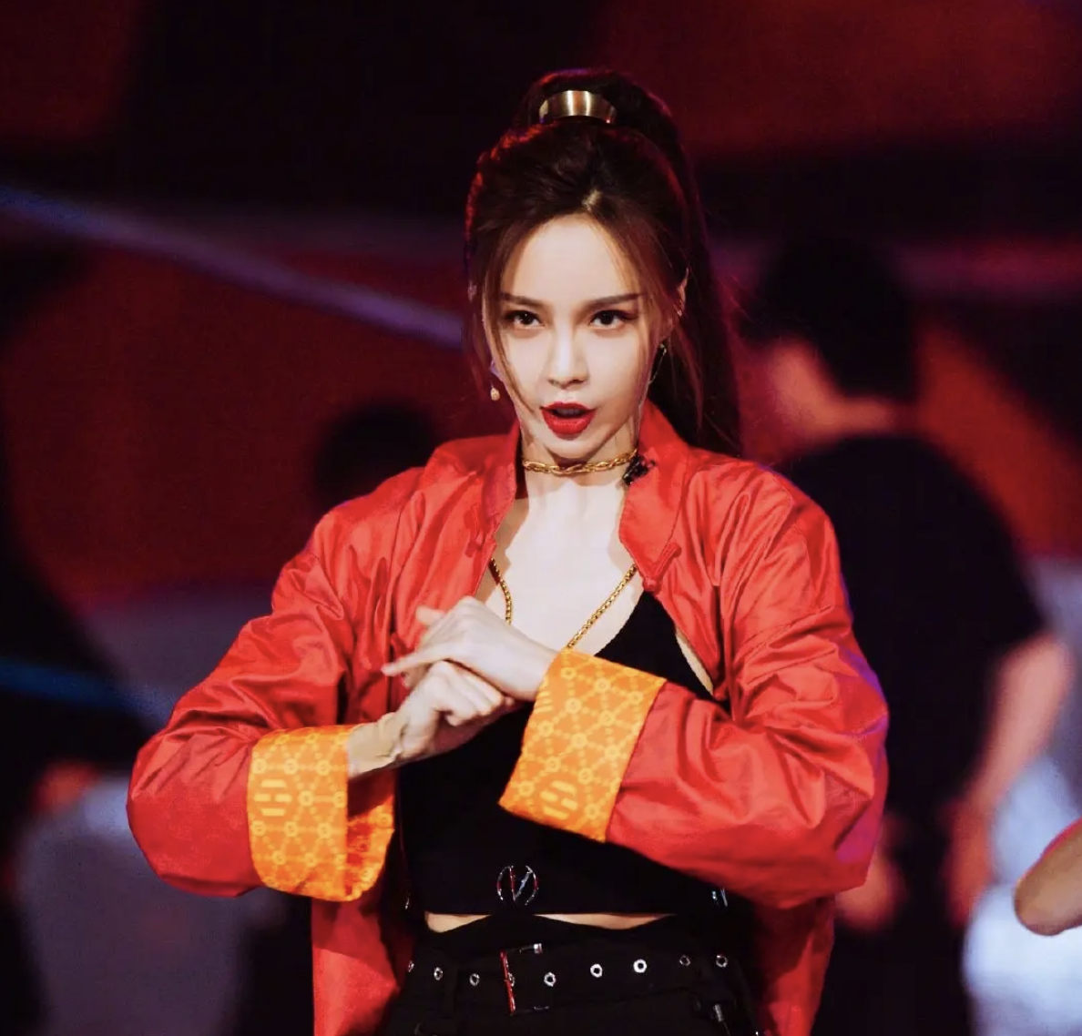 5年舞蹈没白练，8年恋情真香，自卑“村花”沈梦