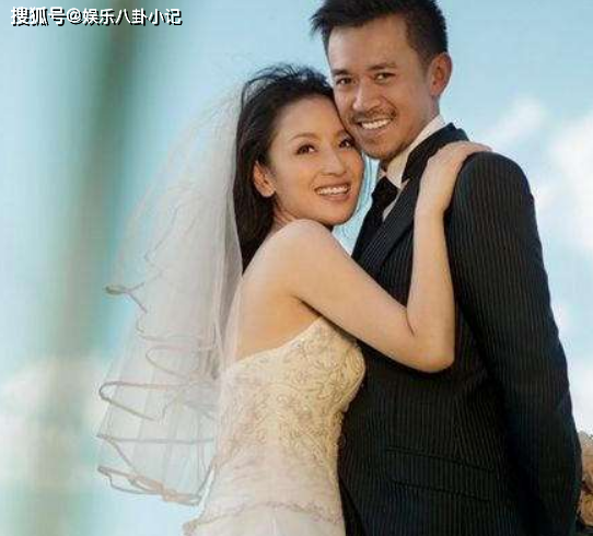 低调的老戏骨，3段婚姻2次净身出户，闪婚小15岁