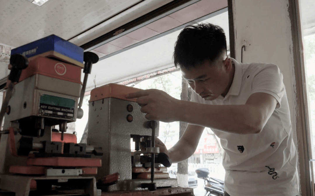 从没钱吃饭到月入三四万 这个“点子”不一般！