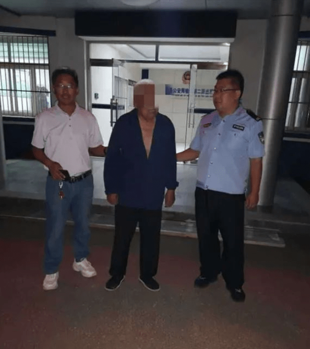 身边:老人外出迷路,平阴民警施以援手