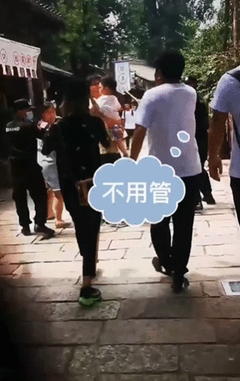 51岁于谦出行排场大,保安驱赶路人惹众怒,于谦