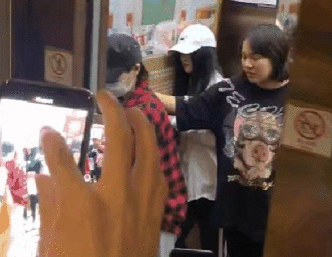 鞠婧祎越红越被骂，四千年怎么来的，电梯赶人