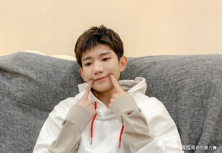 人走茶凉的娱乐圈：陶虹感慨没人关注，黄晓明